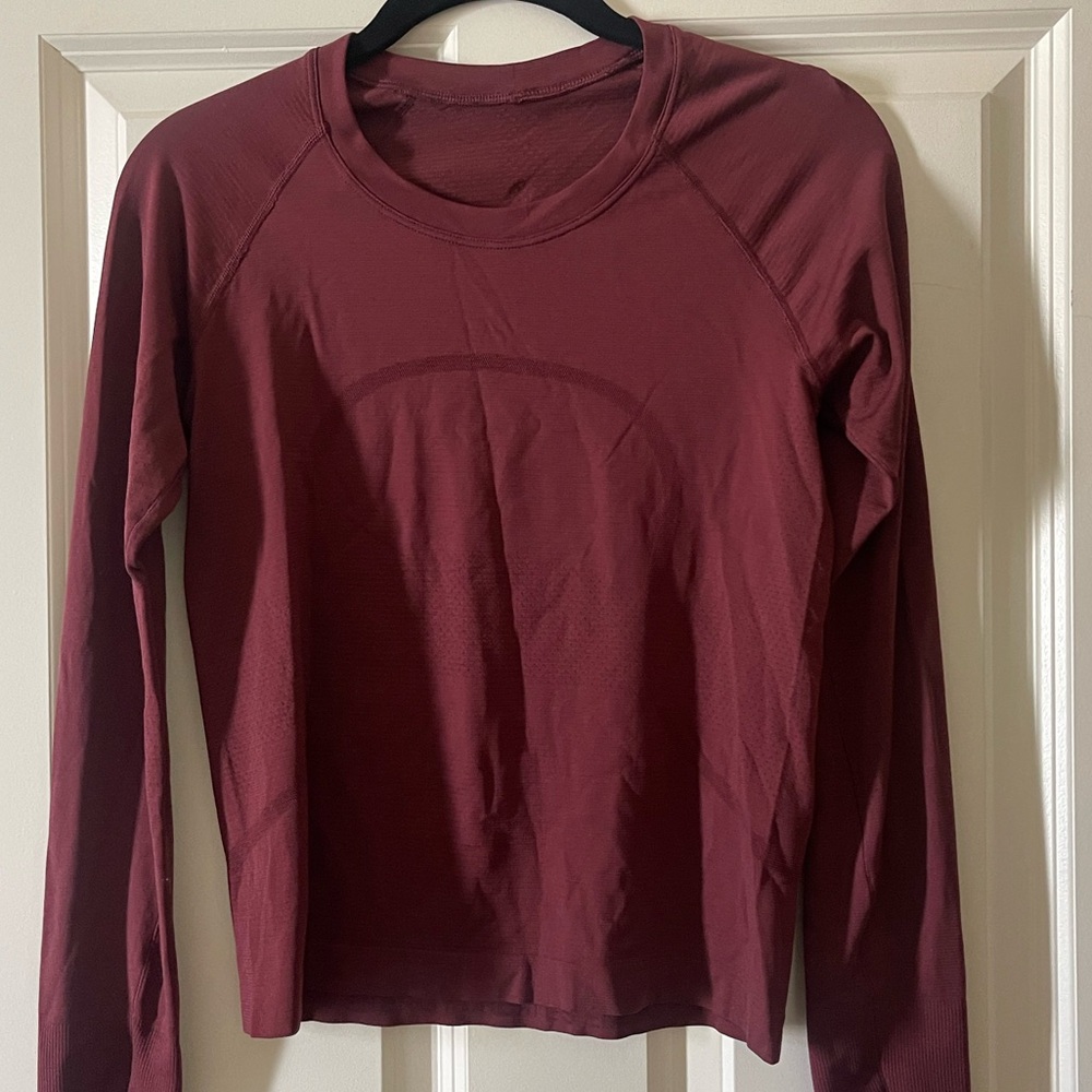 Lulu Swiftly Tech Long Sleeve 2.0 Race Length